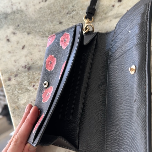 Coach red poppy purse - Picture 4 of 4